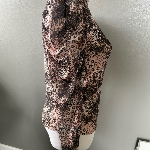 Catherine Malandrino women’s size M mesh‎ animal print Mockneck  blouse, LS - Picture 4 of 8